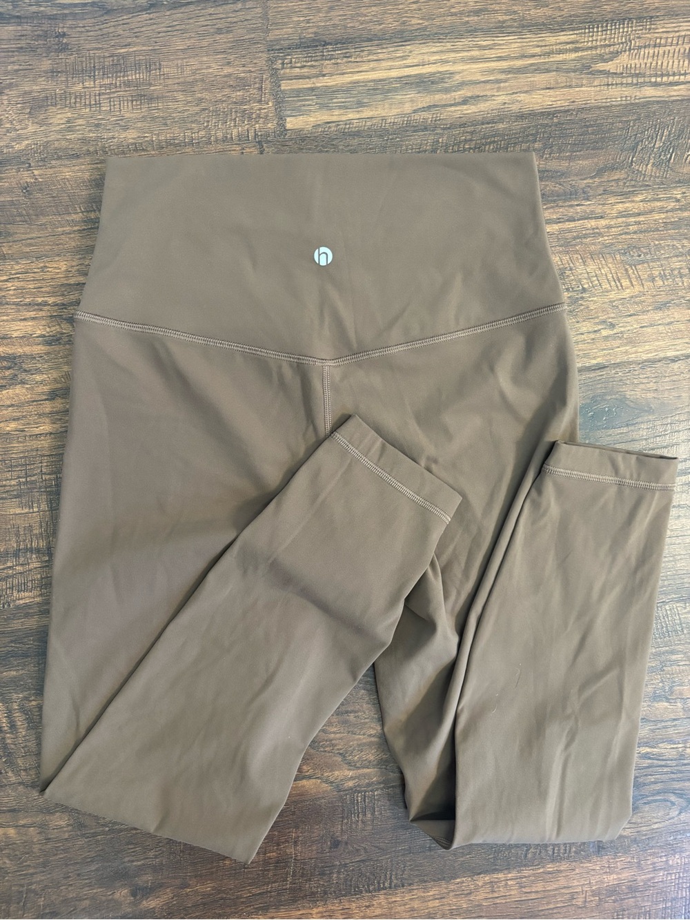 HeyNuts Essential Leggings High Waisted Leggings Sz medium
